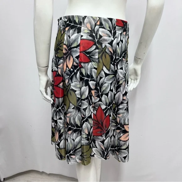 Marni‎ Skirt & Top Set Flowers Floral Black Silver Red Coral Green Size 40